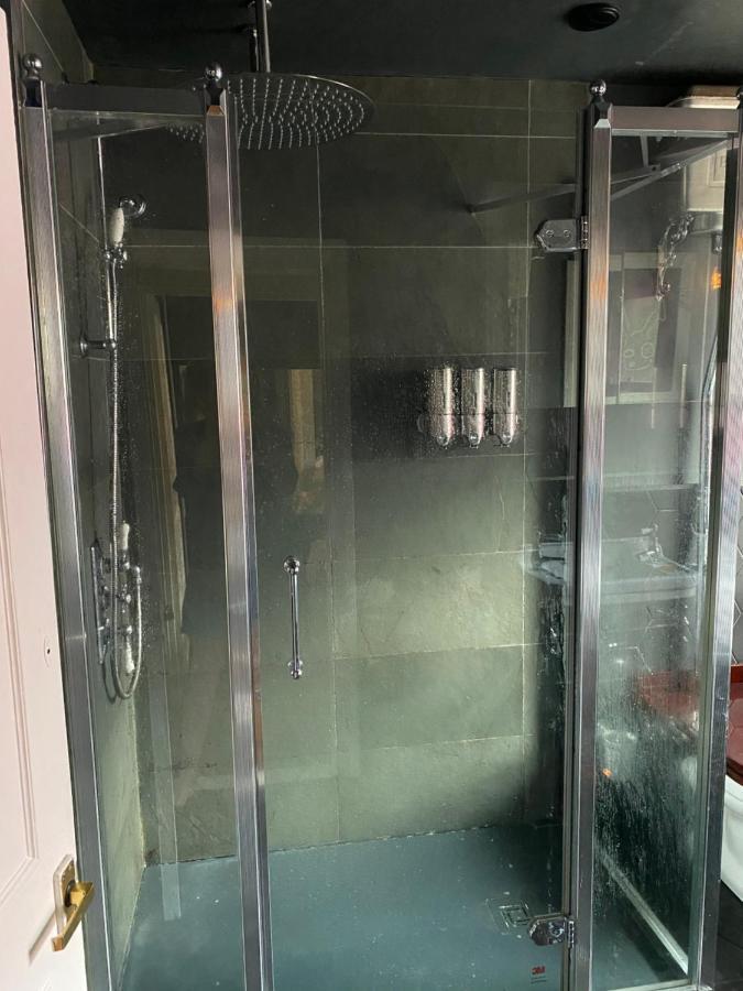 Luxury 2 Bedroom Flat Heart Of Camden London Bagian luar foto
