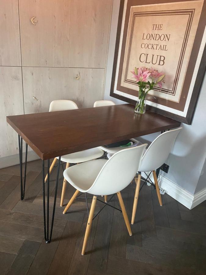 Luxury 2 Bedroom Flat Heart Of Camden London Bagian luar foto